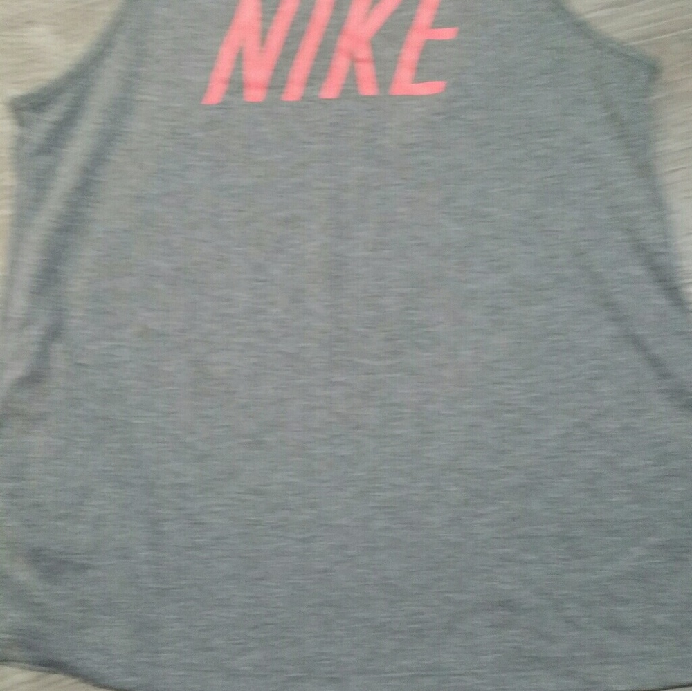Nike women's tank